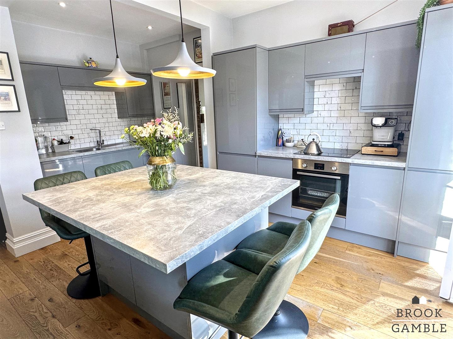 4 Bedroom House. Milton Road in Eastbourne,  8